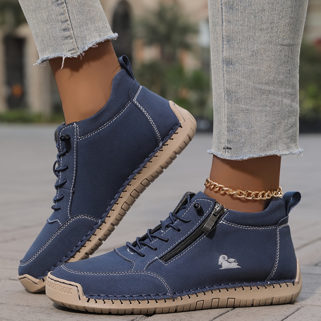Bleu marine / 44